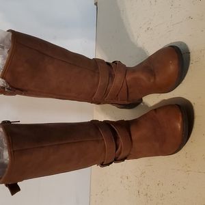 Girls brown leather/suade boots, size 12